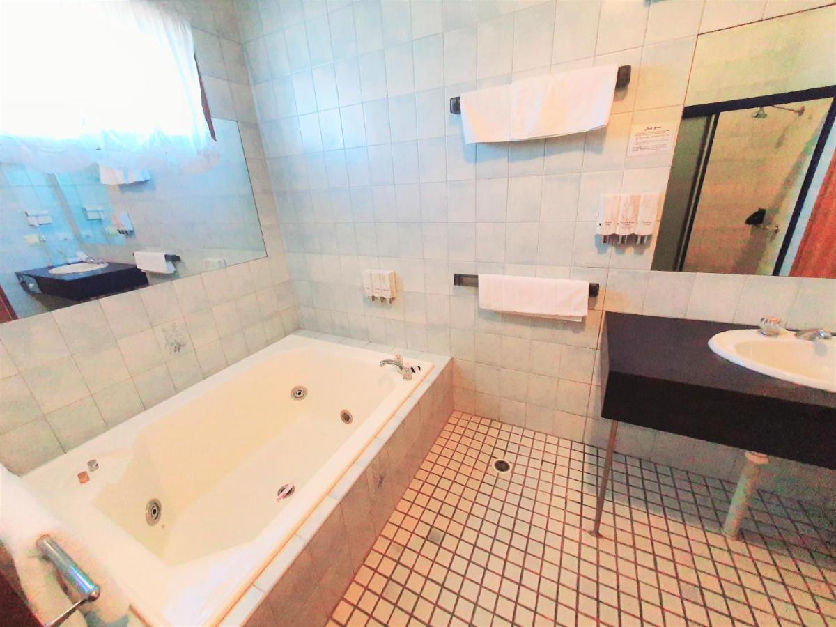 هورشام Golden Grain Motor Inn المظهر الخارجي الصورة