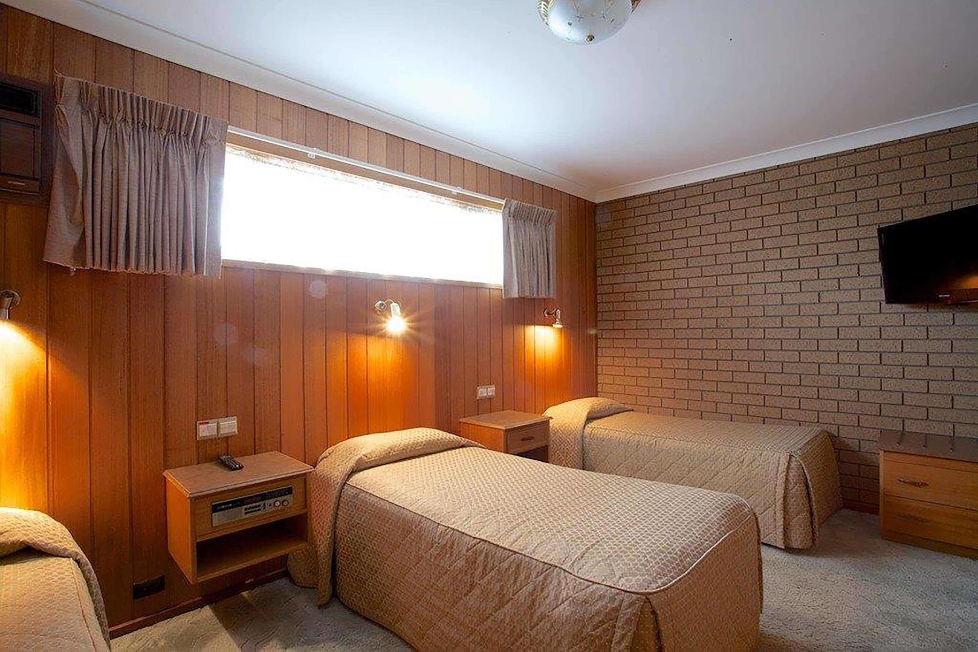 هورشام Golden Grain Motor Inn المظهر الخارجي الصورة