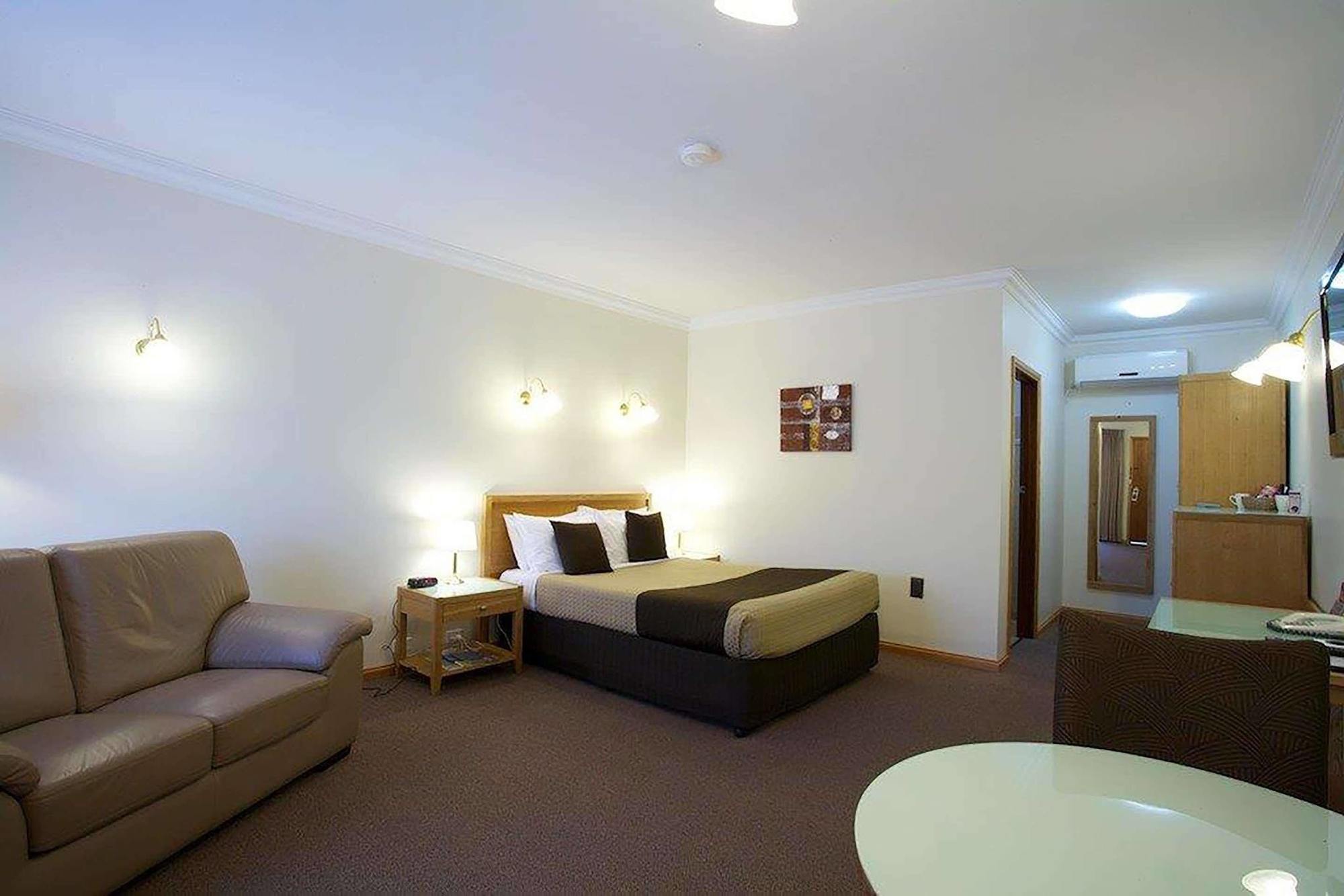 هورشام Golden Grain Motor Inn المظهر الخارجي الصورة