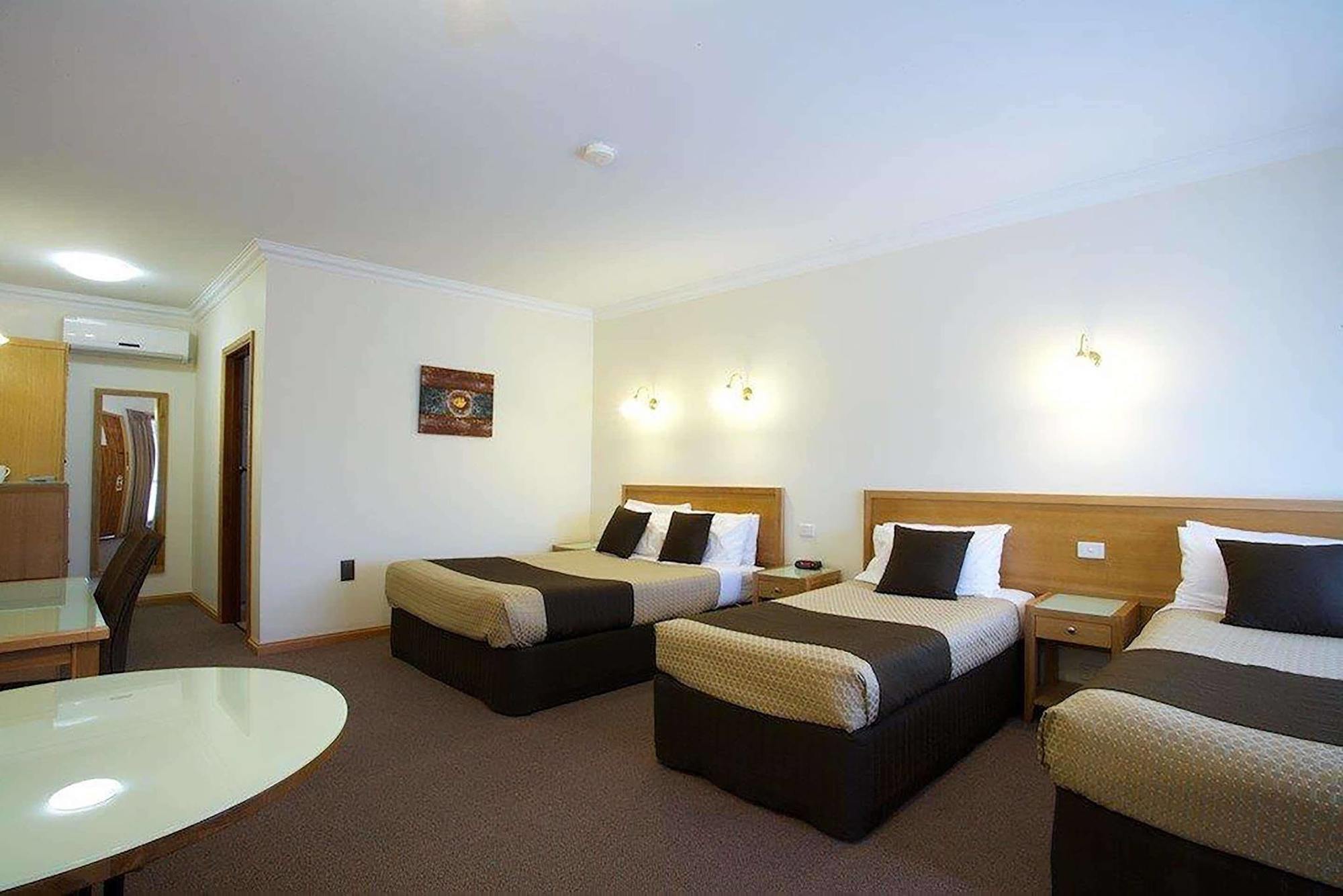 هورشام Golden Grain Motor Inn المظهر الخارجي الصورة
