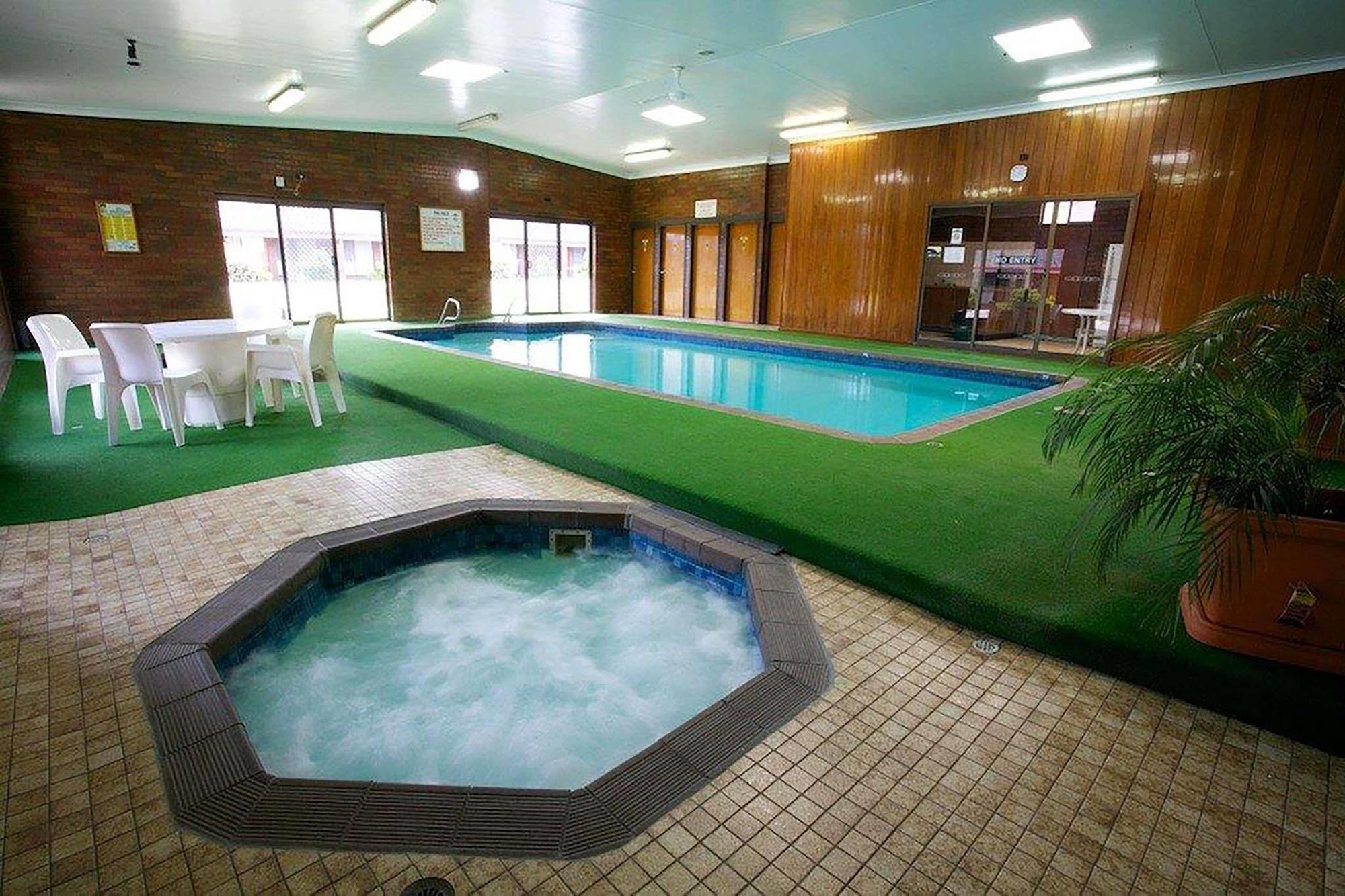 هورشام Golden Grain Motor Inn المظهر الخارجي الصورة