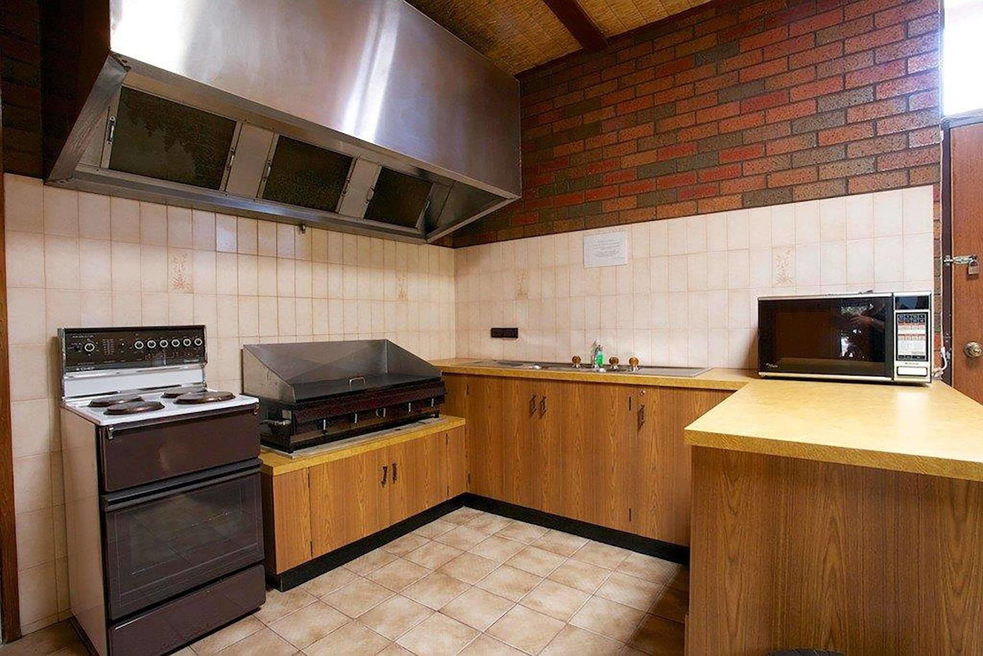 هورشام Golden Grain Motor Inn المظهر الخارجي الصورة