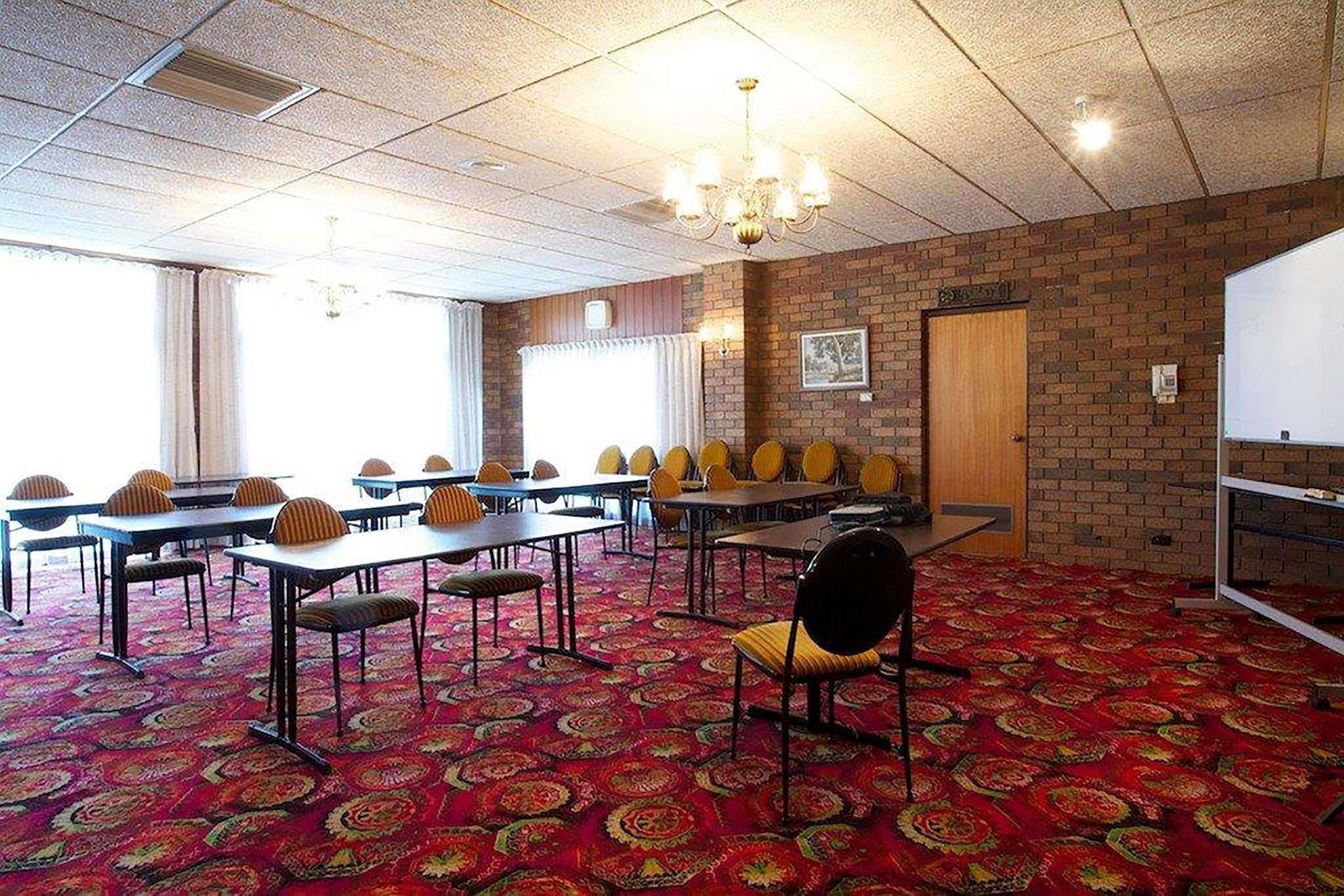 هورشام Golden Grain Motor Inn المظهر الخارجي الصورة